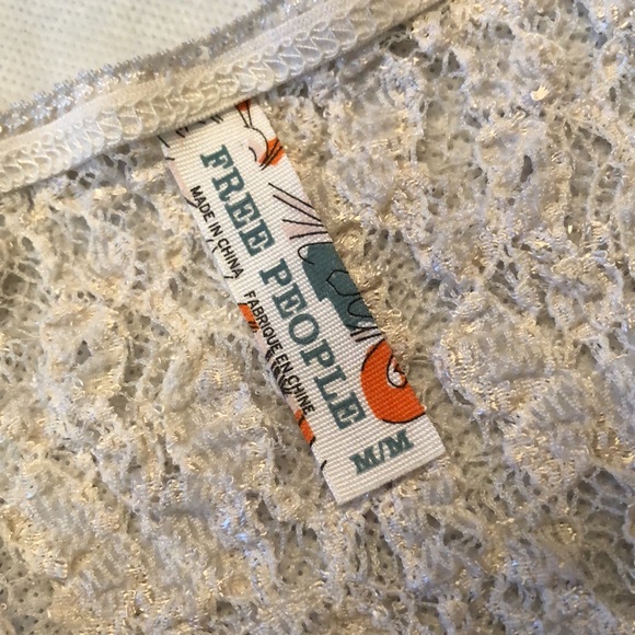 🤍Free People Lace peplum long sleeved partial buttoned stretchy top - Picture 6 of 11